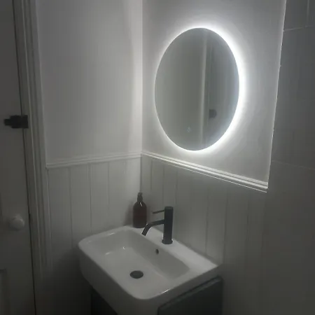 Clubhouse, North End, Dl8 1ab